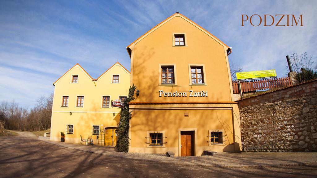 Penzion Zatisi Mikulov Bagian luar foto