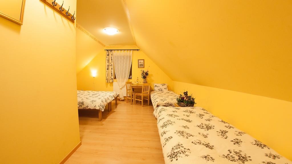 Penzion Zatisi Mikulov Ruang foto