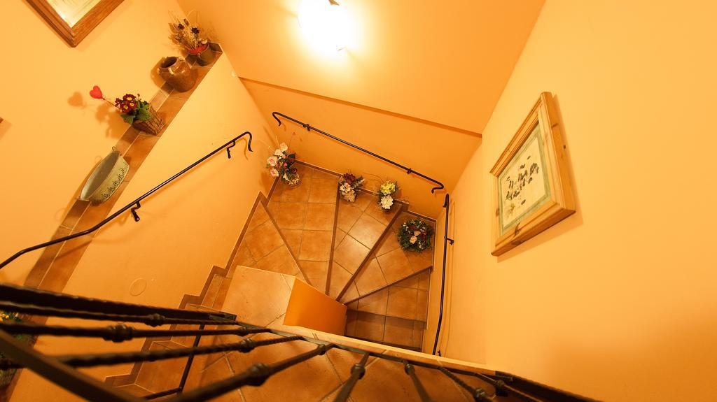 Penzion Zatisi Mikulov Bagian luar foto